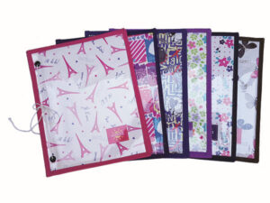 155/10  Carpeta escolar con dos tapas con cordón Fantasía y lisas